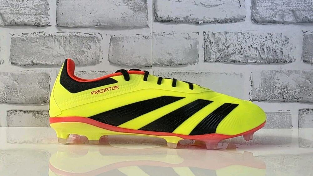 Adidas Junior Predator Fg IG7745 Soccer / Football Cleats Size 4